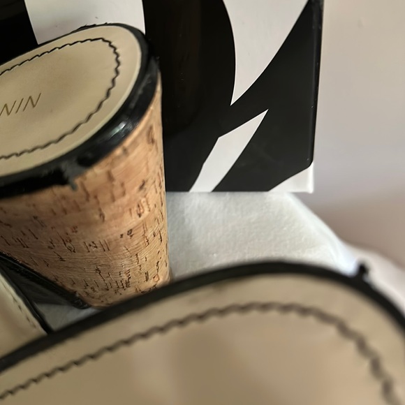 Nine West Platform Sandals - Picture 6 of 7